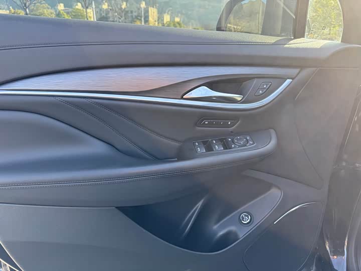 Фото 4 - Buick Enclave