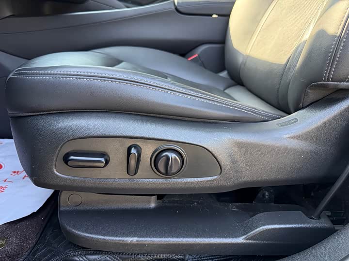 Фото 5 - Buick Enclave