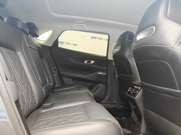 Фото 5 - Changan UNI-K