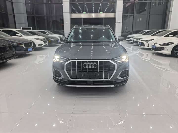 Фото 2 - Audi Q3