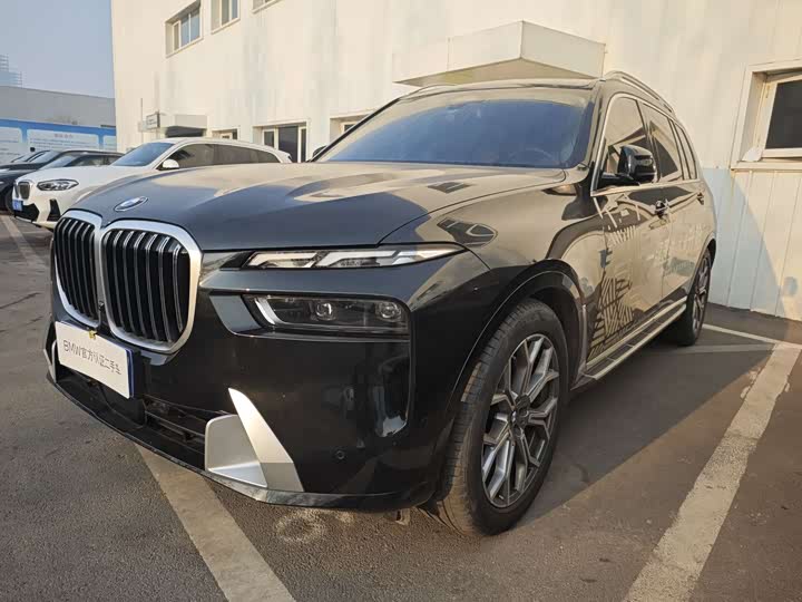 Фото 1 - BMW X7