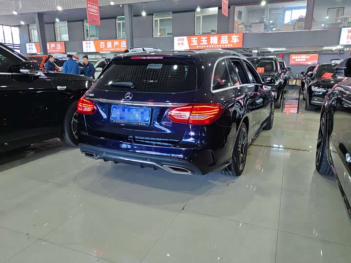 Фото 4 - Mercedes-Benz C-Class