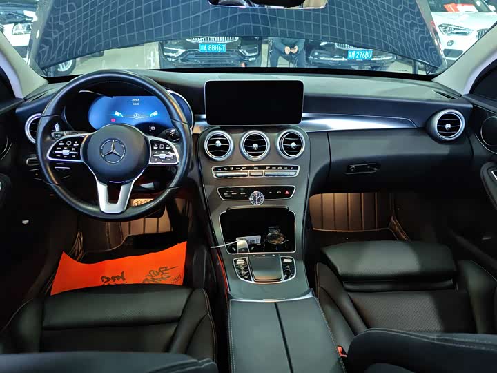 Фото 9 - Mercedes-Benz C-Class