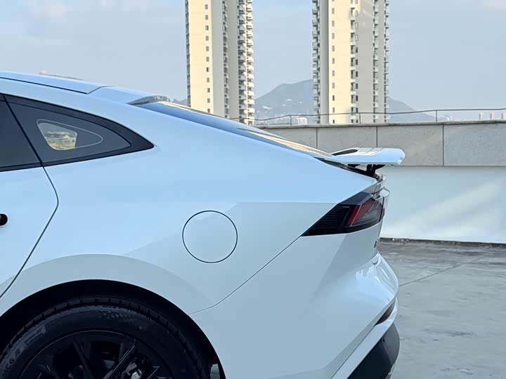 Фото 3 - Changan UNI-V