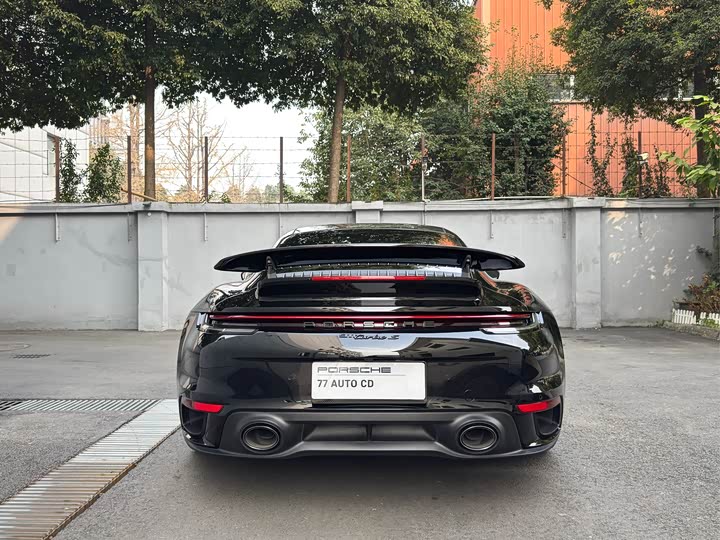 Фото 4 - Porsche 911