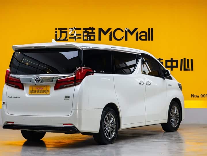 Фото 4 - Toyota Alphard