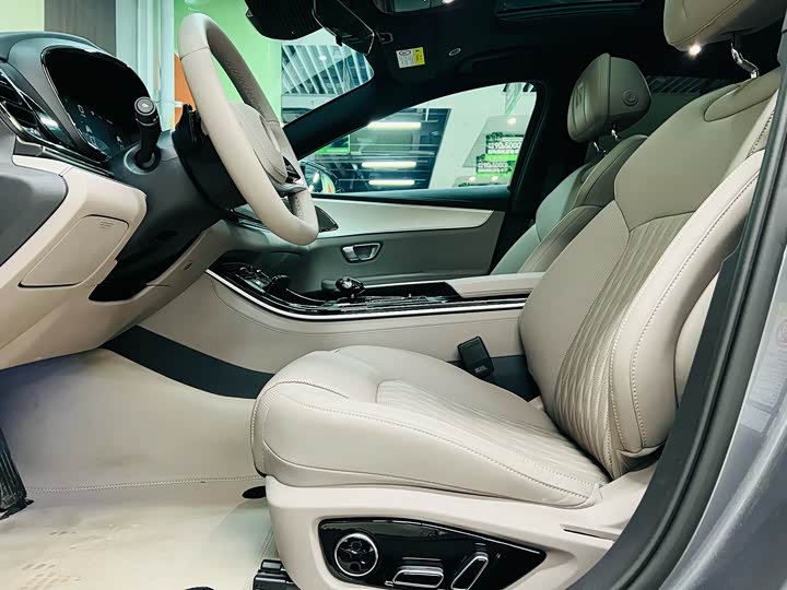 Фото 9 - BYD Han