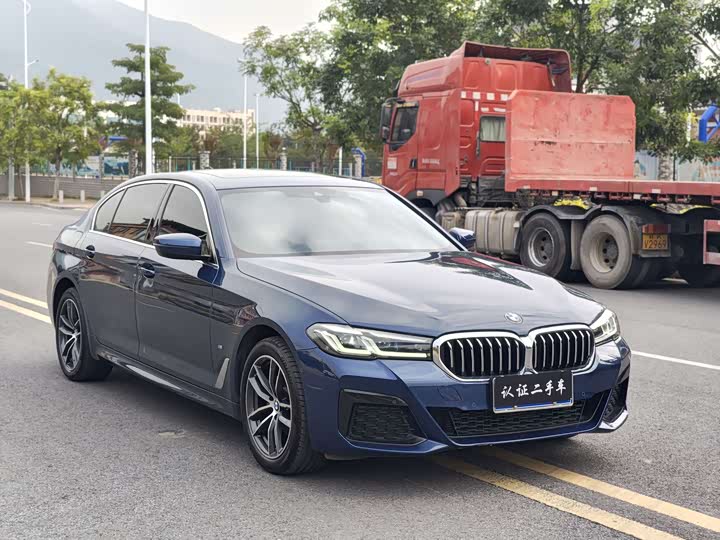 Фото 3 - BMW 5 Series