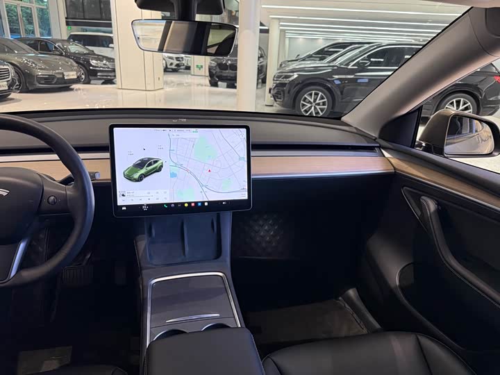 Фото 7 - Tesla Model Y