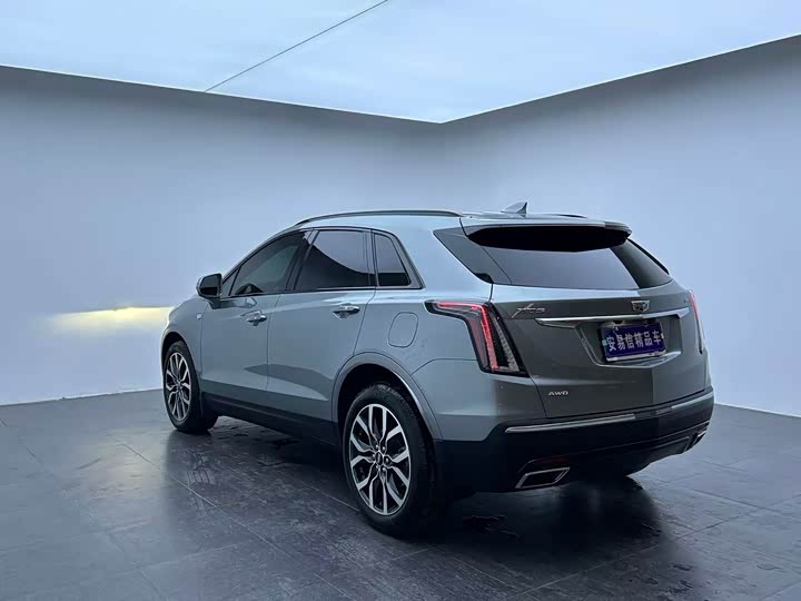 Фото 4 - Cadillac XT5
