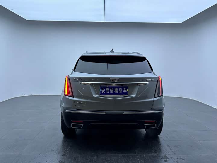 Фото 6 - Cadillac XT5