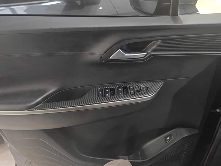 Фото 7 - Hyundai Custo