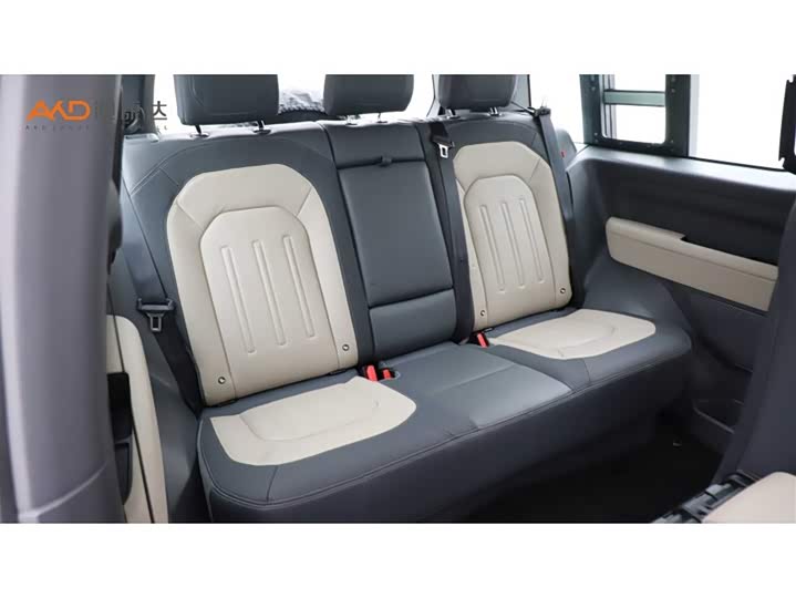 Фото 8 - Land Rover Defender