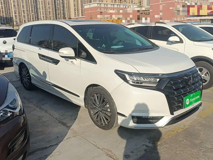 Фото 4 - Honda Elysion