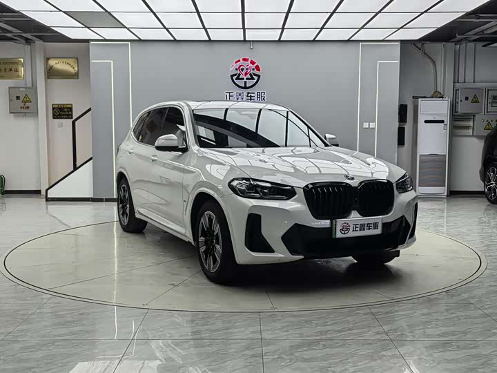 Фото 3 - BMW iX3