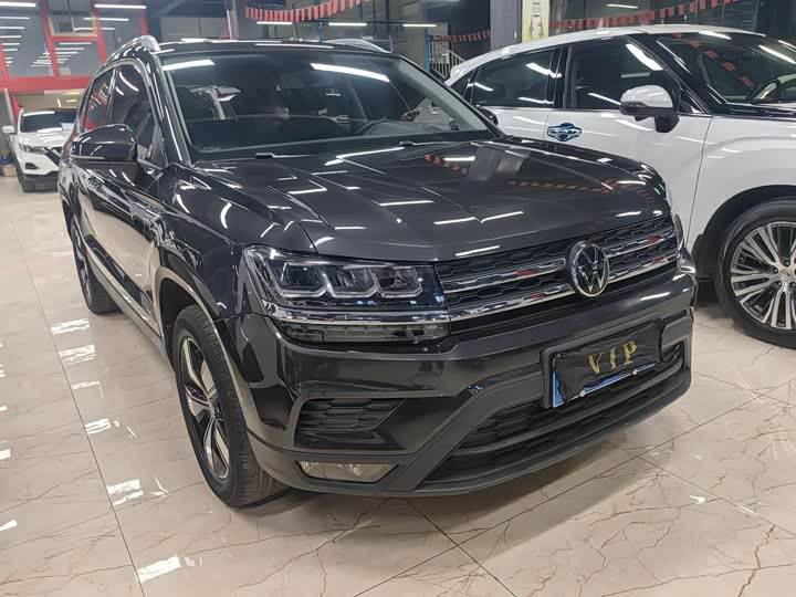 Фото 3 - Volkswagen Tharu