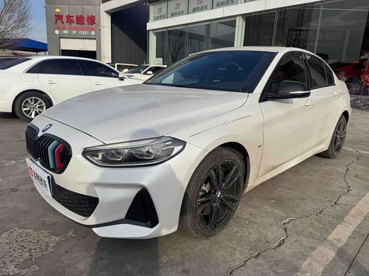 Фото 6 - BMW 1 Series