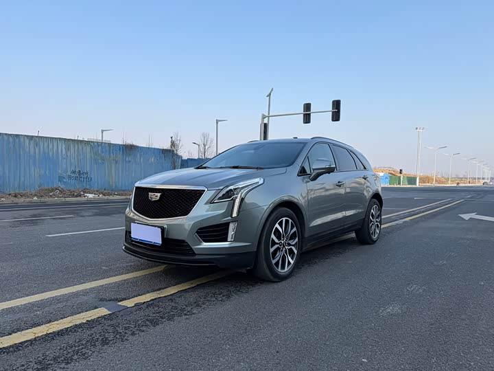 Фото 1 - Cadillac XT5