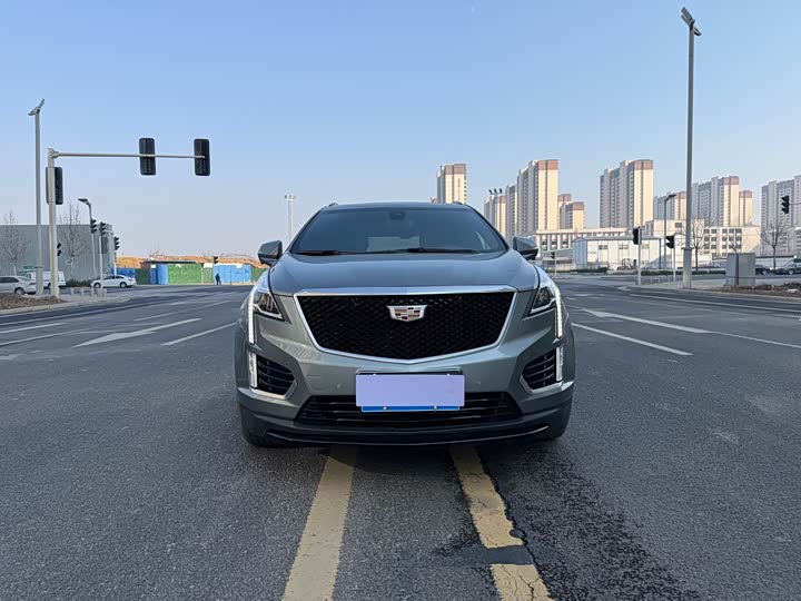Фото 2 - Cadillac XT5