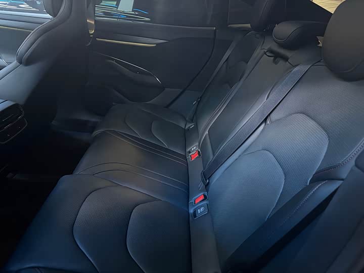 Фото 7 - Xiaomi SU7