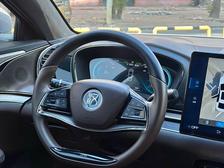 Фото 9 - BYD Han