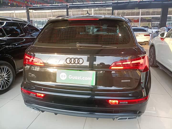 Фото 6 - Audi Q5L