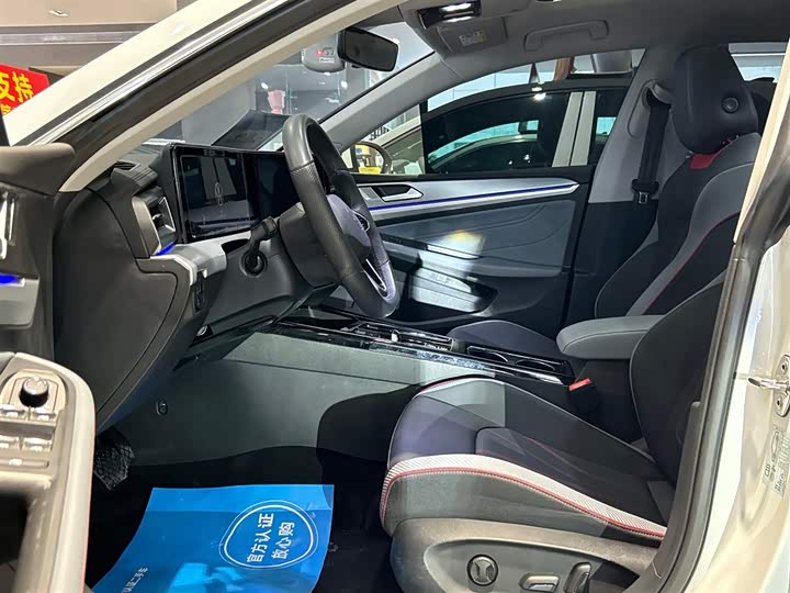 Фото 7 - Volkswagen Lamando L