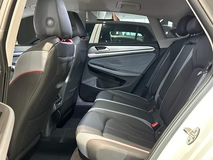 Фото 8 - Volkswagen Lamando L