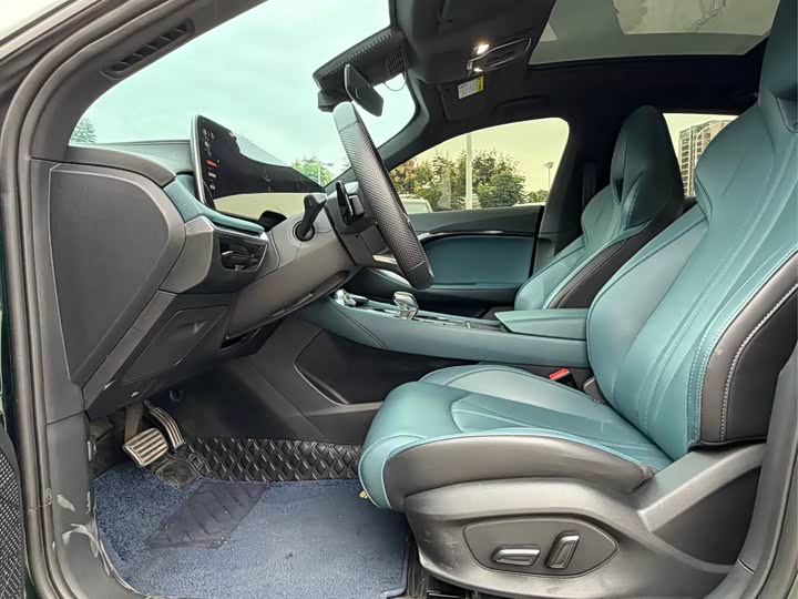 Фото 7 - MG Motor 7