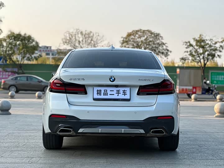 Фото 7 - BMW 5 Series