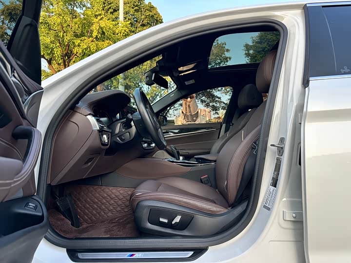 Фото 9 - BMW 5 Series