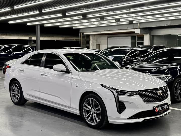 Фото 3 - Cadillac CT4