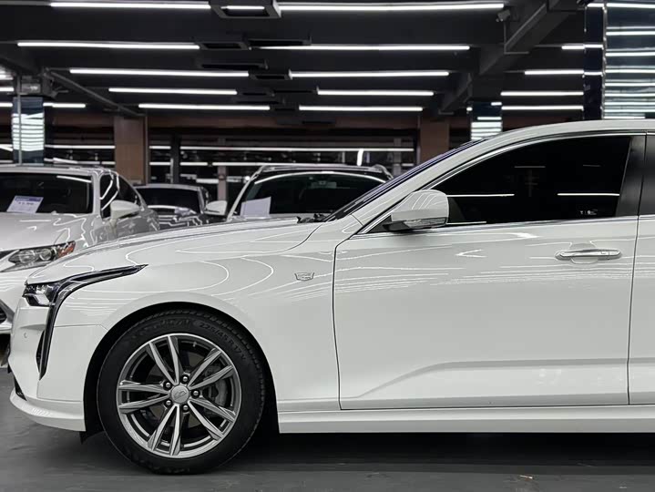 Фото 4 - Cadillac CT4