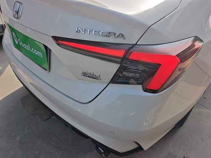 Фото 8 - Honda Integra