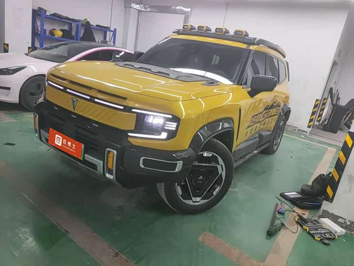 Фото 1 - Changan Deepal G318