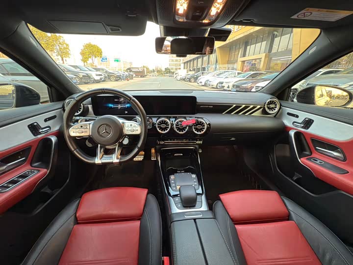 Фото 5 - Mercedes-Benz A-Class AMG