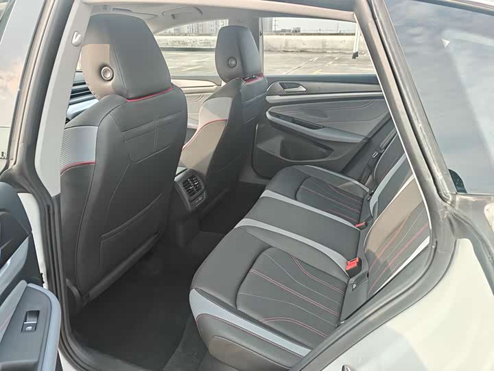 Фото 9 - Volkswagen Lamando L