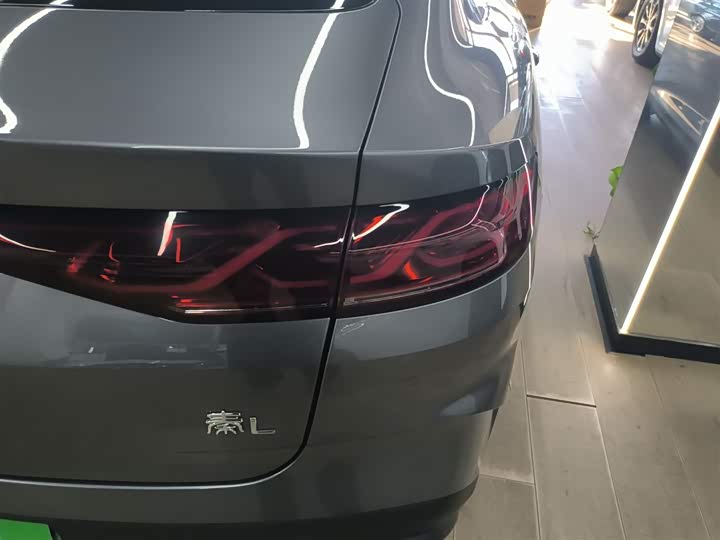 Фото 8 - BYD Qin L