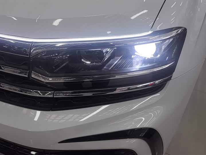 Фото 5 - Volkswagen Teramont X