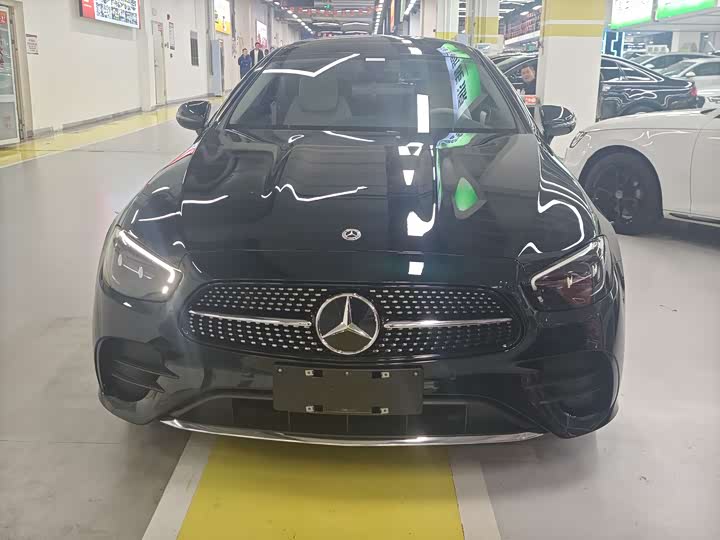 Фото 2 - Mercedes-Benz E-Class