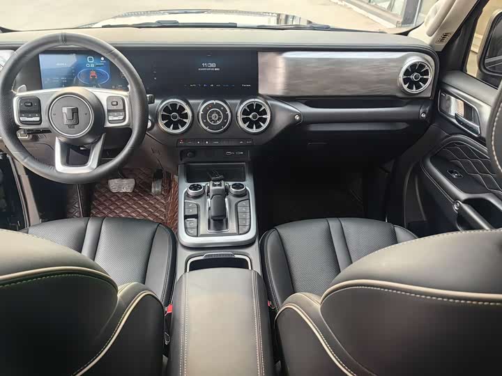 Фото 4 - Tank 300