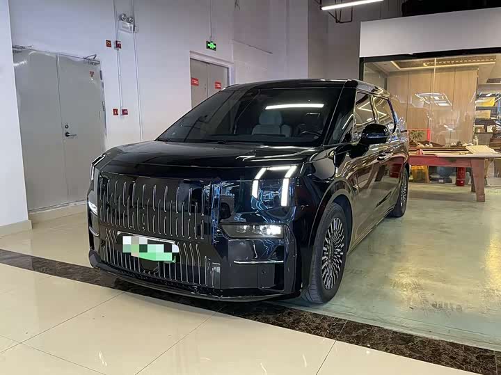 Фото 1 - Zeekr 009