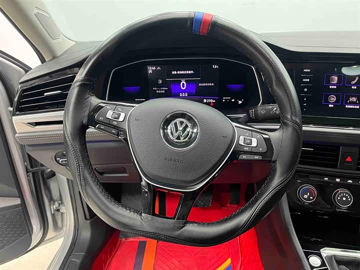 Фото 3 - Volkswagen Sagitar L