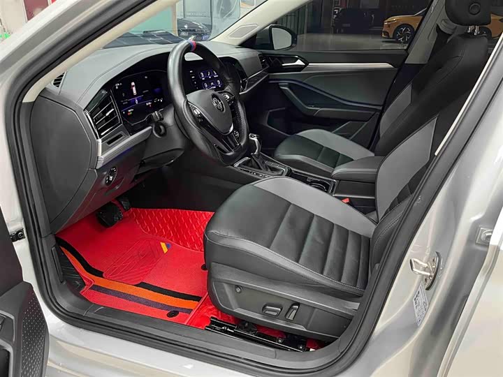 Фото 9 - Volkswagen Sagitar L