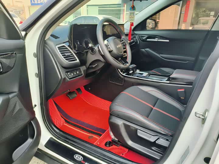 Фото 7 - Kia KX3