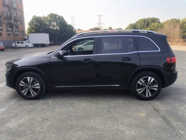 Фото 5 - Mercedes-Benz GLB-Class