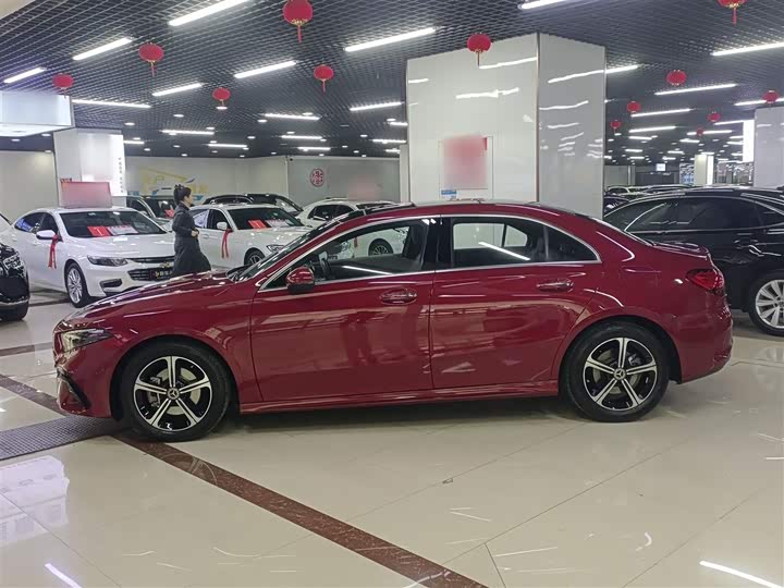 Фото 5 - Mercedes-Benz A-Class