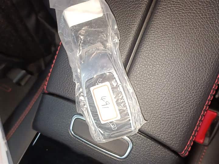 Фото 9 - Mercedes-Benz A-Class