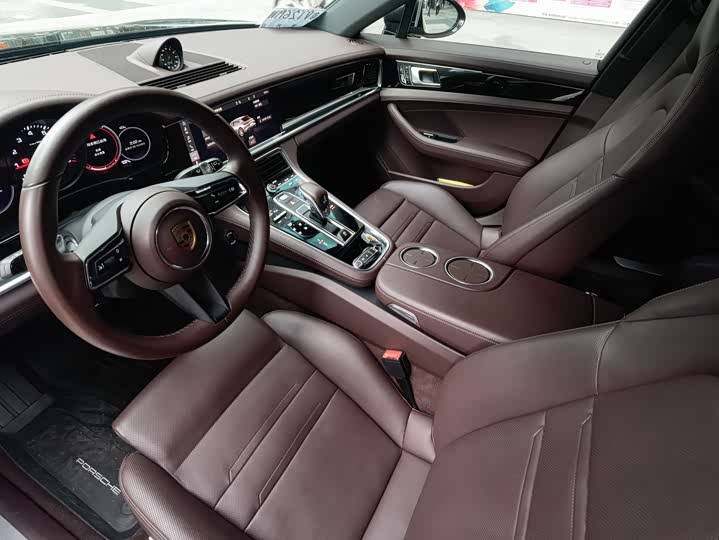 Фото 4 - Porsche Panamera
