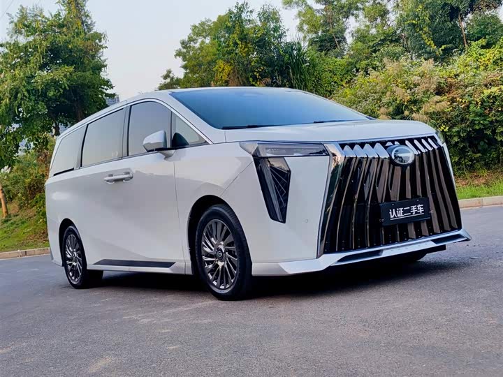 Фото 3 - GAC Trumpchi M8